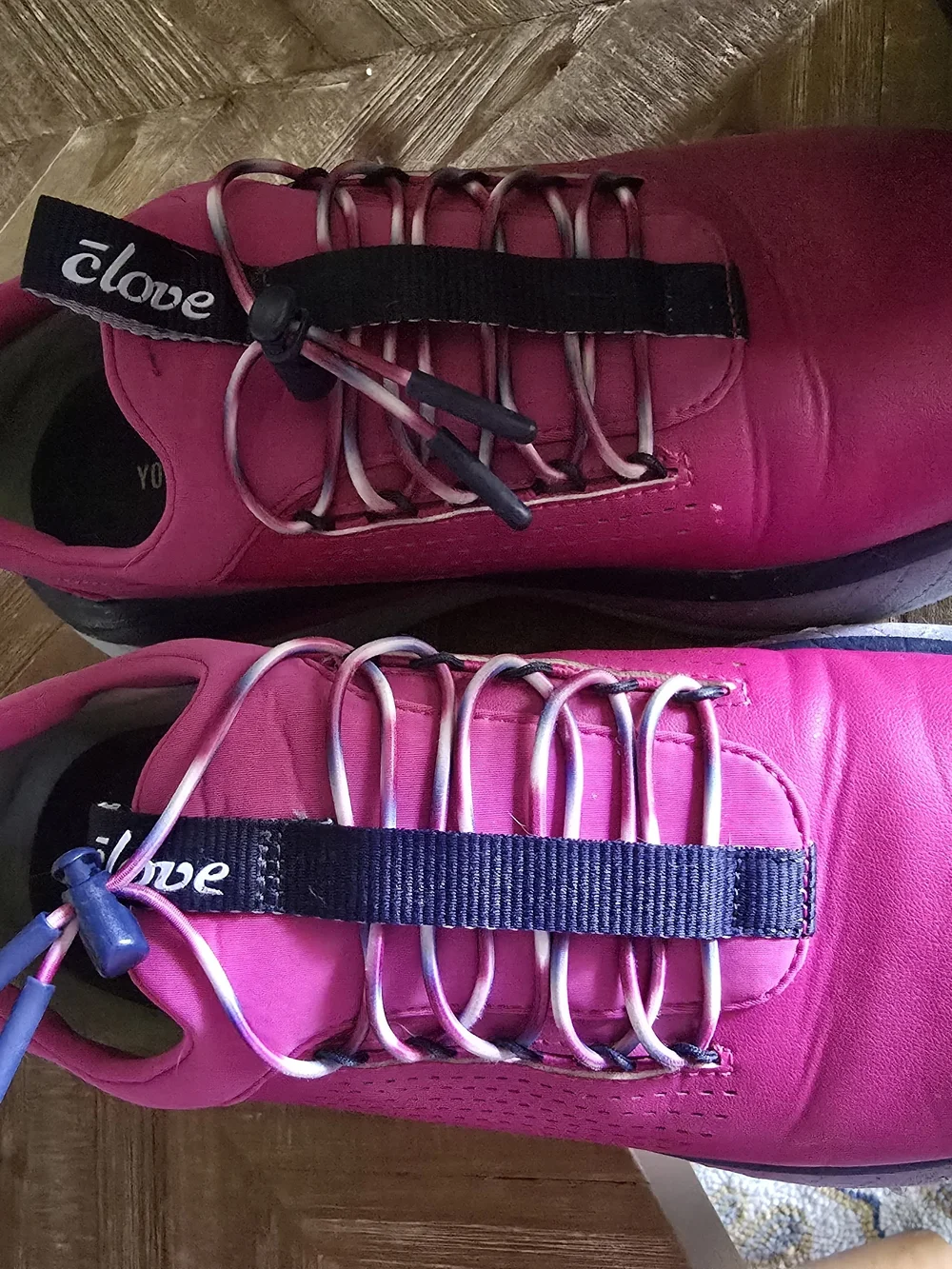 Clove Forte Vivid Berry / Navy Pink Max Cushion Sneakers Women's Size 8.5